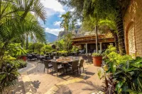 La Buena Vibra Wellness Resort & Spa Hotels near Tepozcuencos