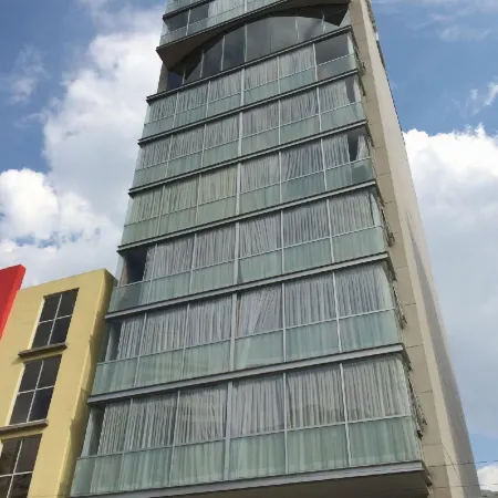 Hotel Block Suites