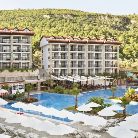 Ramada Resort by Wyndham Akbuk