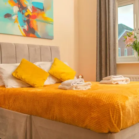 Warrington Suites by Relax Stays