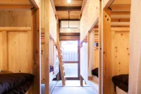Fukuoka Guesthouse Ship - Ostelli