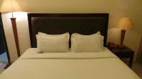 Hotel Aristos Boutique & Suites - parking