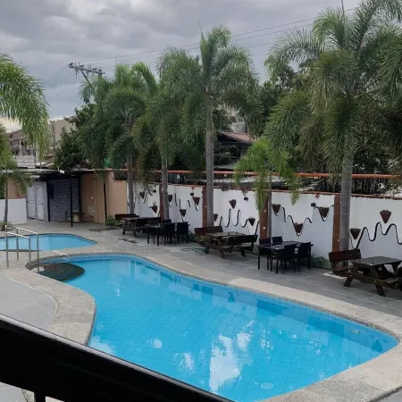 Valentine Hotel Angeles City managed by Cocotel