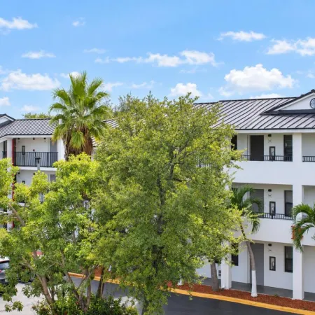 Nova Inn Resort
