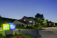 Holiday Inn Express & Suites Brattleboro Hotel di Marlboro