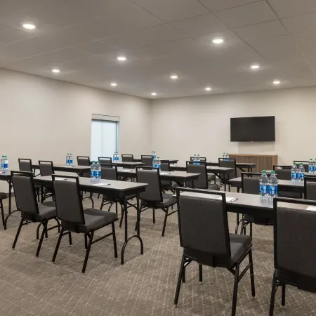 avid hotel MISSION EAST – MCALLEN AREA by IHG
