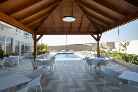 Super 8 by Wyndham Manzanillo