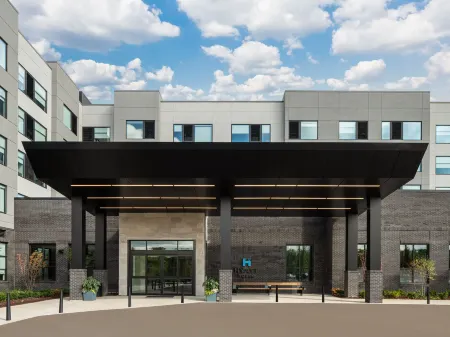 Hyatt House Lansing / University Area Отели рядом с достопримечательностью «Christ Temple Church of Lansing»