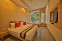 Namami Ganges Beach Resort & Spa فنادق في Shivpuri