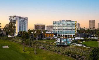 VEA Newport Beach, a Marriott Resort & Spa