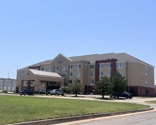 Country Inn & Suites by Radisson, Oklahoma City Airport, OK Hotels near May Square