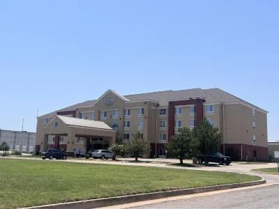Country Inn & Suites by Radisson, Oklahoma City Airport, OK Hotels near Mardel Inc