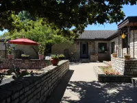 Live Oak B&B Hotels in Somervell County