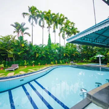The Renai Cochin