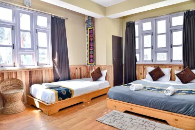 Rufina Lachung Deezong Hotels near Lachung Viewpoint