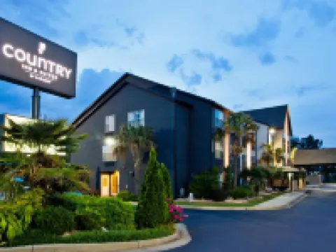 Baymont Inn & Suites by Wyndham Morrow/Atlanta I-75 South モローのホテル