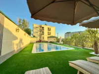 Siab Hotel - Pools