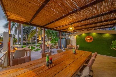 LionsDive Beach Resort