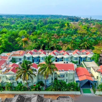 The Orchid Passaros Goa