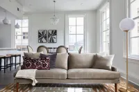 羅米在聖查爾斯