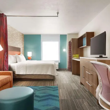 Home2 Suites by Hilton Miami Doral West Airport