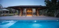 Nachan The Antique Courtyard - Rooftop Pools