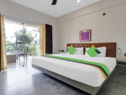 Treebo Grand Vistara Airport Suites Hotels in Ernakulam