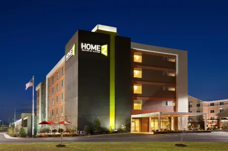 Home2 Suites by Hilton Charlotte Airport