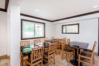 Howard Johnson by Wyndham San Diego Hotel Circle