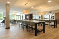 Hampton by Hilton London Stansted Airport - Bar