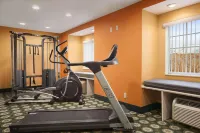 Microtel Inn by Wyndham Albany Airport - С тренажерным залом