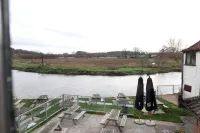 The Rising Sun Hotel di Horstead with Stanninghall