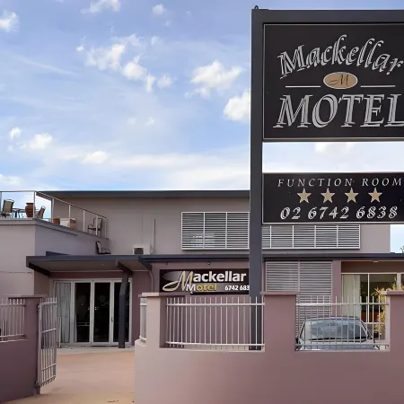 Mackellar Motel