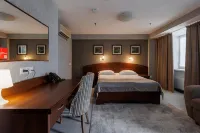 AZIMUT Отель Кемерово (Азимут) Отели рядом с достопримечательностью «Памятник Погибшим Шахтерам»