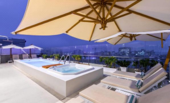 Dazzler by Wyndham Lima San Isidro