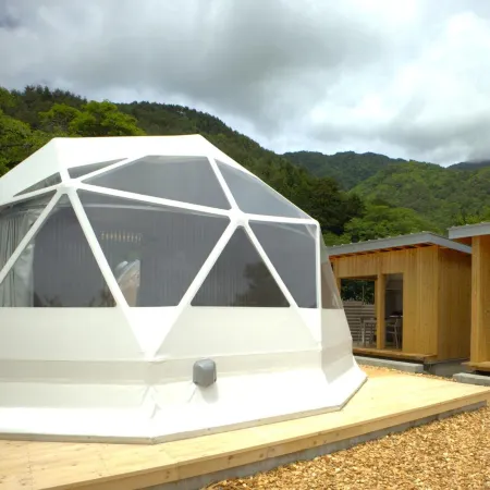 Dots by Dot Glamping Suite 001 Отели рядом с достопримечательностью «Озеро Содзико»