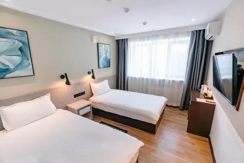 Hotel Sezony - 2-Star