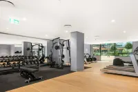 Premium 3Bed Luxury with Infinity Pool & Gym - Infinity Pools