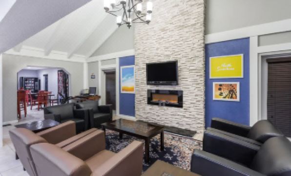 Days Inn by Wyndham College Park Airport Best Road