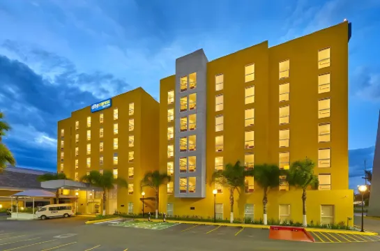 City Express by Marriott Querétaro Juríca