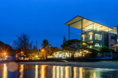 Aownoi Bay Resort Hotel di Mueang Prachuap Khiri Khan District