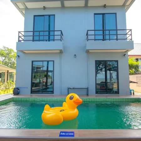 Aownoi Bay Resort