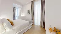 Hotel Boutique Suite Generis, Premiado El Hotel más Acogedor de España - 駐車場