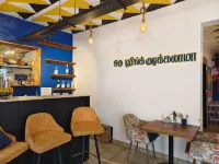 Hotel Aura by Woco Stays - bar
