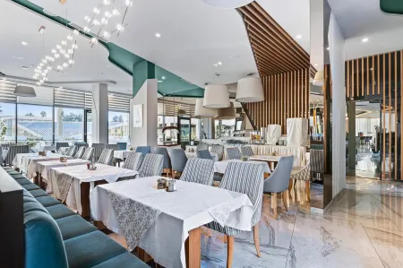 Hotel Bracera Отели в г. Будва