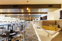 Radisson Blu Aqua Hotel, Chicago - Barer