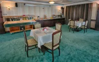 Magus Hotel - Desayuno