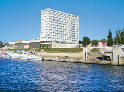 Hotel  Rossia Hotels near Road History Museum