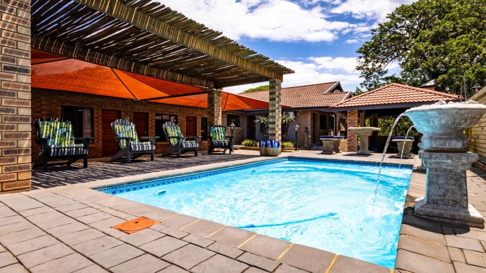 Hornbill Family Suites