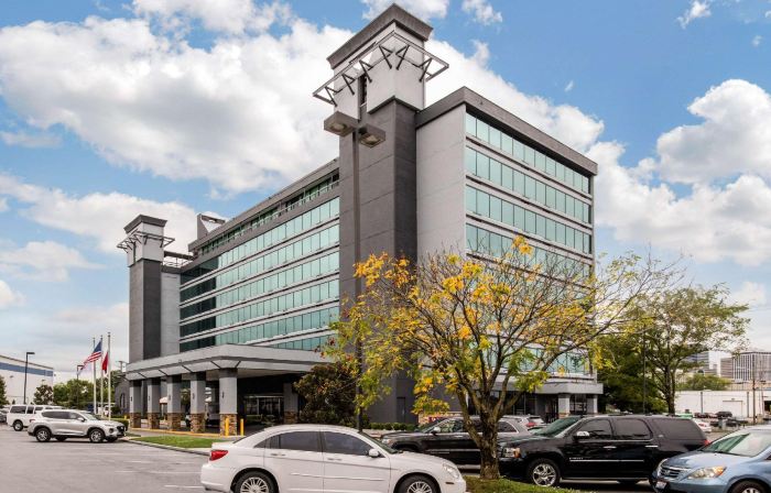 Holiday Inn NASHVILLE DOWNTOWN - STADIUM by IHG